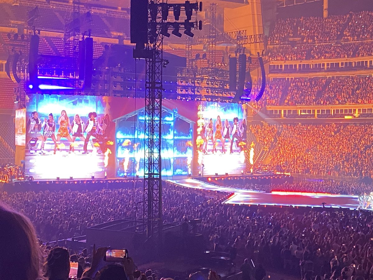 chas2323's tweet photo. It was a Taylor Swift weekend! #erastour #TS #taylorswift Taylor Swift Nation https://t.co/gwcTPekKxv