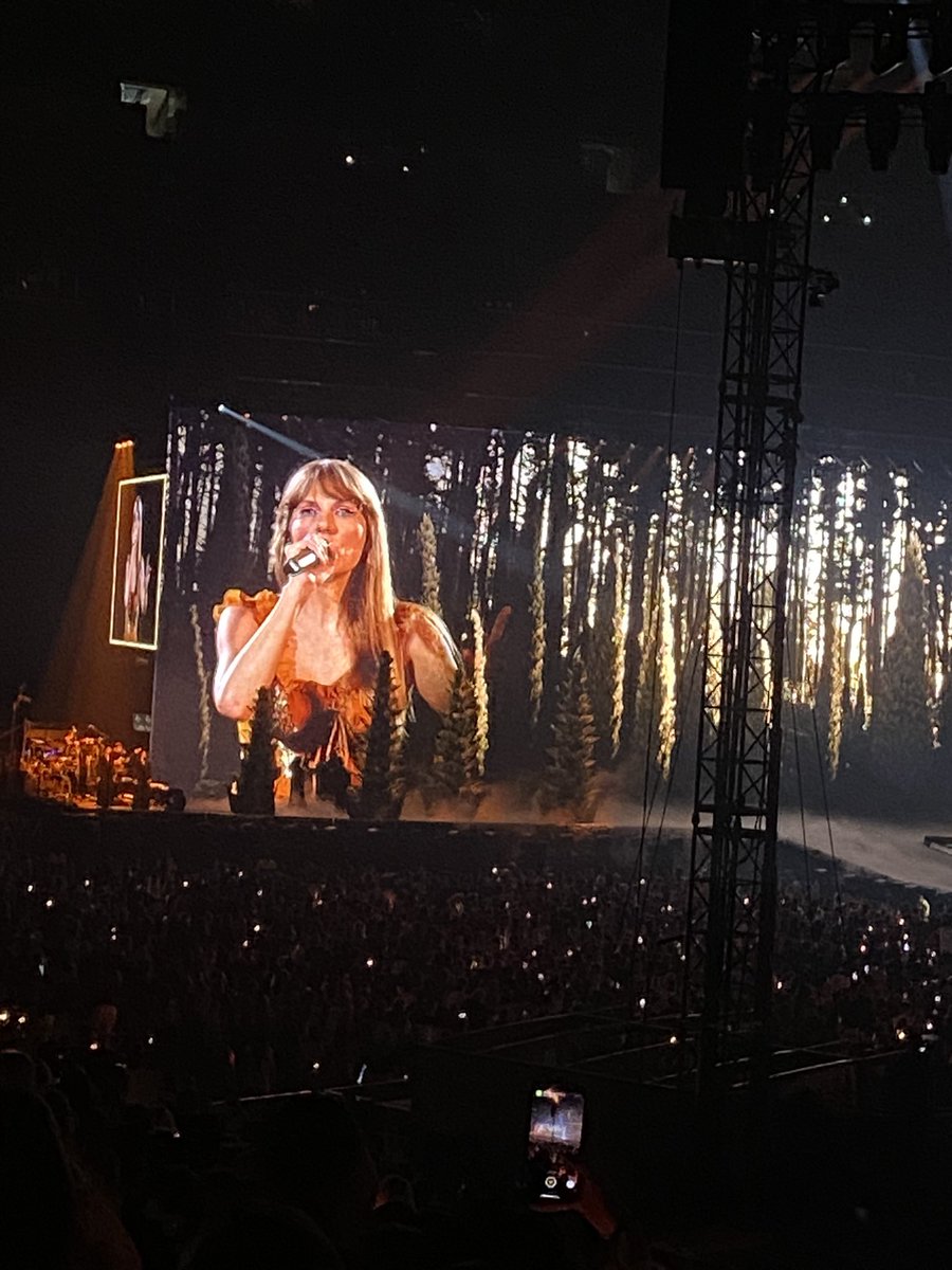 chas2323's tweet photo. It was a Taylor Swift weekend! #erastour #TS #taylorswift Taylor Swift Nation https://t.co/gwcTPekKxv