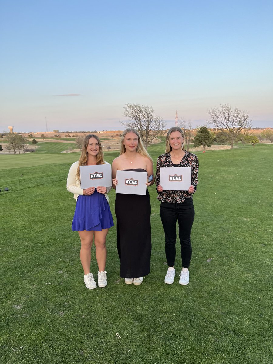 Swedes_Golf's tweet image. The Women took home some awards tonight! 

Champion of Character - Allison Applequist
Scholar Athletes - Ida Lihufvudh, Alyssa Cardenas, Allison Applequist, &amp;amp; Lauren Hogue
2nd Team - Elin Kennborn
1st Team - Ida Lihufvudh &amp;amp; Brooke Norman
KCAC Player of the Year - Ida Lihufvudh