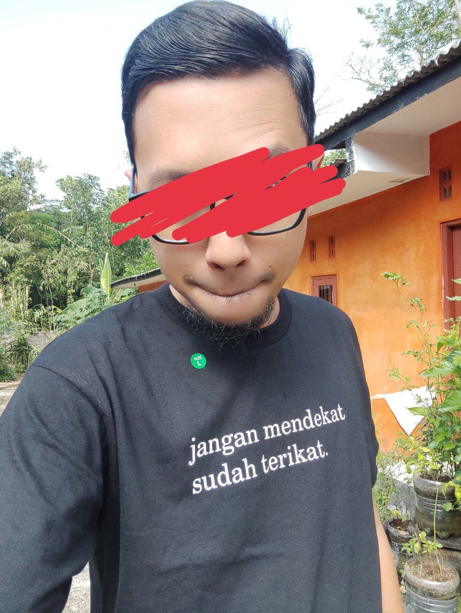 uddevil's tweet photo. nyoh @gentisya https://t.co/umkbSFIT0Y