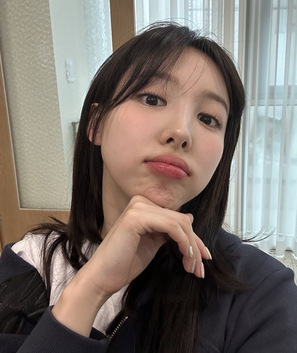 imnayeonarchive's tweet photo. nayeon is so pretty https://t.co/PjMfpxpnwb