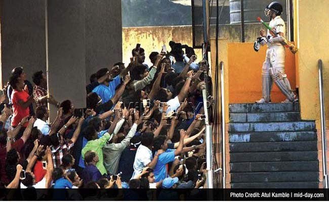 joybhattacharj's tweet photo. There are millions of pictures of Sachin Tendulkar on the internet, but if I had to choose one that captured what he means to us, this @iamATULKAMBLE snap for Mid-Day would be the one. 
Happy birthday maestro!
#SachinTendulkar https://t.co/36BcB5Jao6