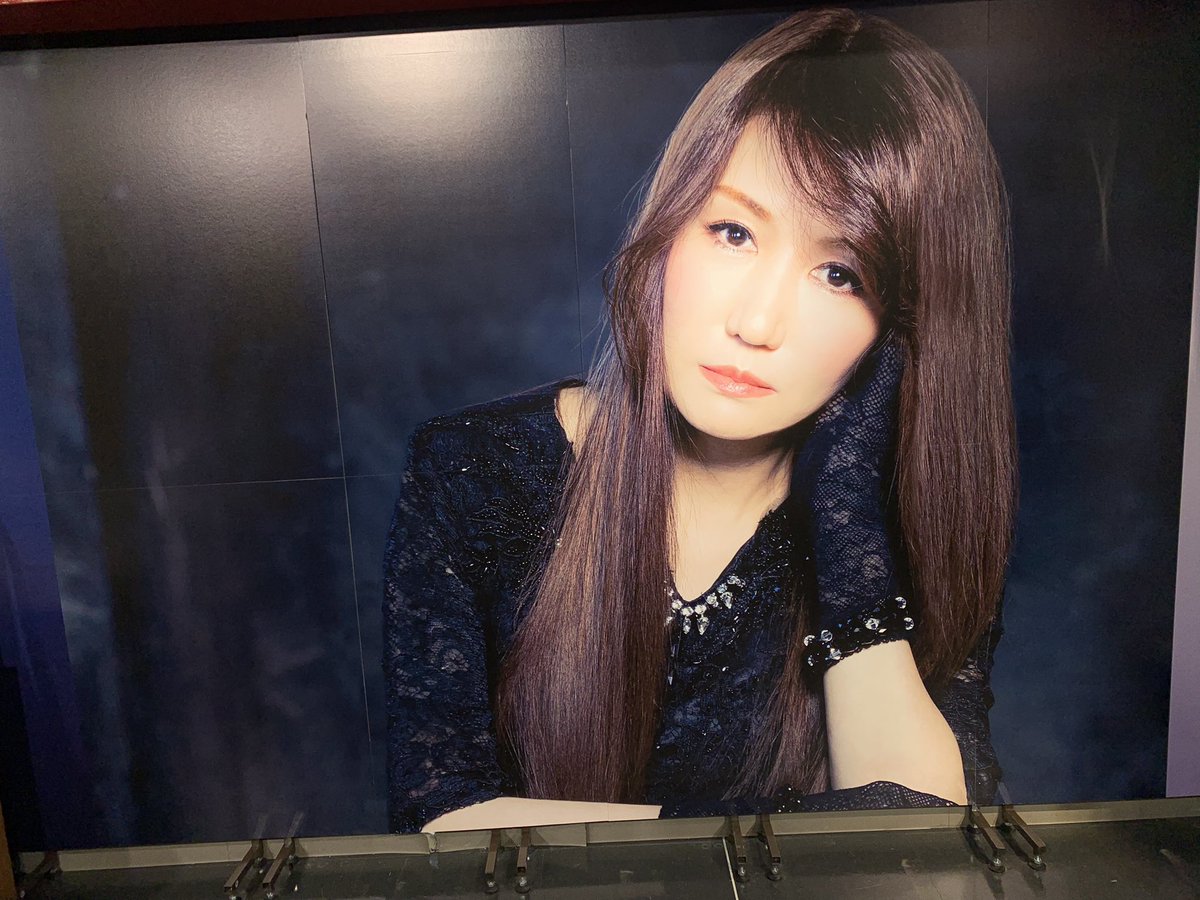 idolhappiness's tweet photo. 今日までです！渋谷店！

#浜田麻里 #marihamada #浜田麻里40周年
#soar #40thanniversary #anniversaryyear #40th #日本の宝 #rockqueen #metalqueen #heavymetal #japanesemetal #singer #japanesesinger #greatestsinger #タワーレコード #タワーレコード渋谷店 #towerrecords https://t.co/9u3M01I4h0