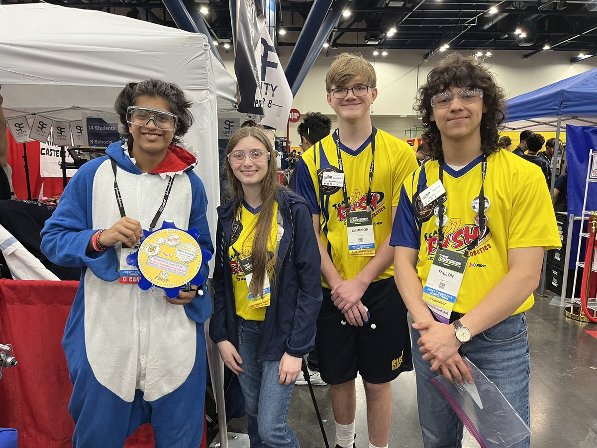 TeamRUSH27's tweet photo. Wrapping up #ChargedUp #FIRSTChamp with our final set of #RUSHies for the year! We selected the teams we felt best represented #TeamRUSH27 core values in #Archimedes. 
𝑹𝒆𝒔𝒑𝒆𝒄𝒕 @Team1561Member 
𝑼𝒏𝒊𝒕𝒚 #FRC8729SparklingH2O
𝑺𝒑𝒊𝒓𝒊𝒕 @megazord7563 
𝑯𝒆𝒂𝒓𝒕 @team9280 https://t.co/pbN8q3H5Tp
