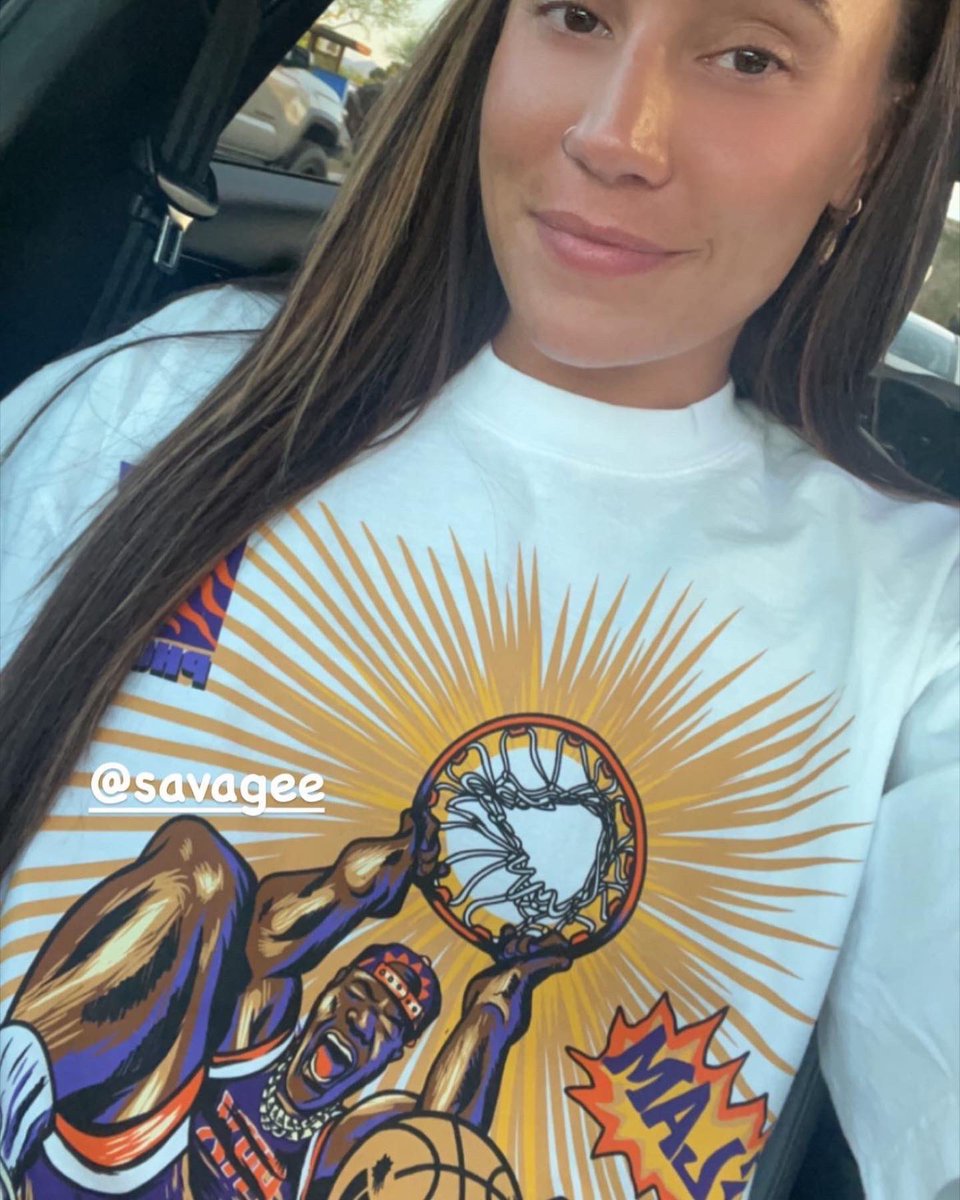 Savagee's tweet image. For anyone who didn't get to purchase the first time around! Shirts are back on sale! Go get you one and be ready for round 2! 

GIVING AWAY ANOTHER 2 TEES TO SOMEONE WHO RETWEETS THIS TWEET!! 

ALSO GIVING AWAY A TICKET TO GAME 5 FOR WHOEVER PURCHASES A TEE BY TOMORROW NIGHT!!…