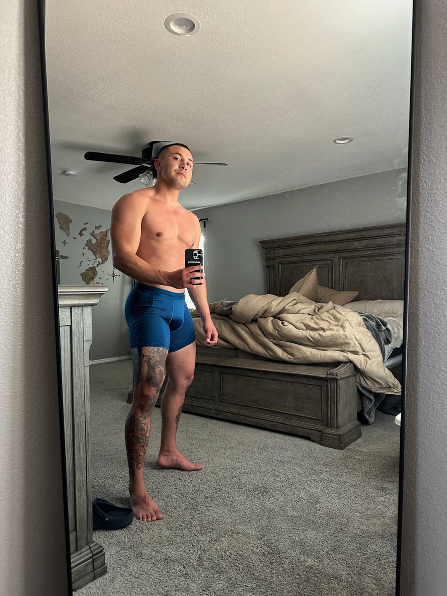 imreadyfreddy_'s tweet photo. Got back from vegas and I took him straight to bed 🥵🍆

Rt to take off the calvins 🧐 https://t.co/pWWGxn0pRv