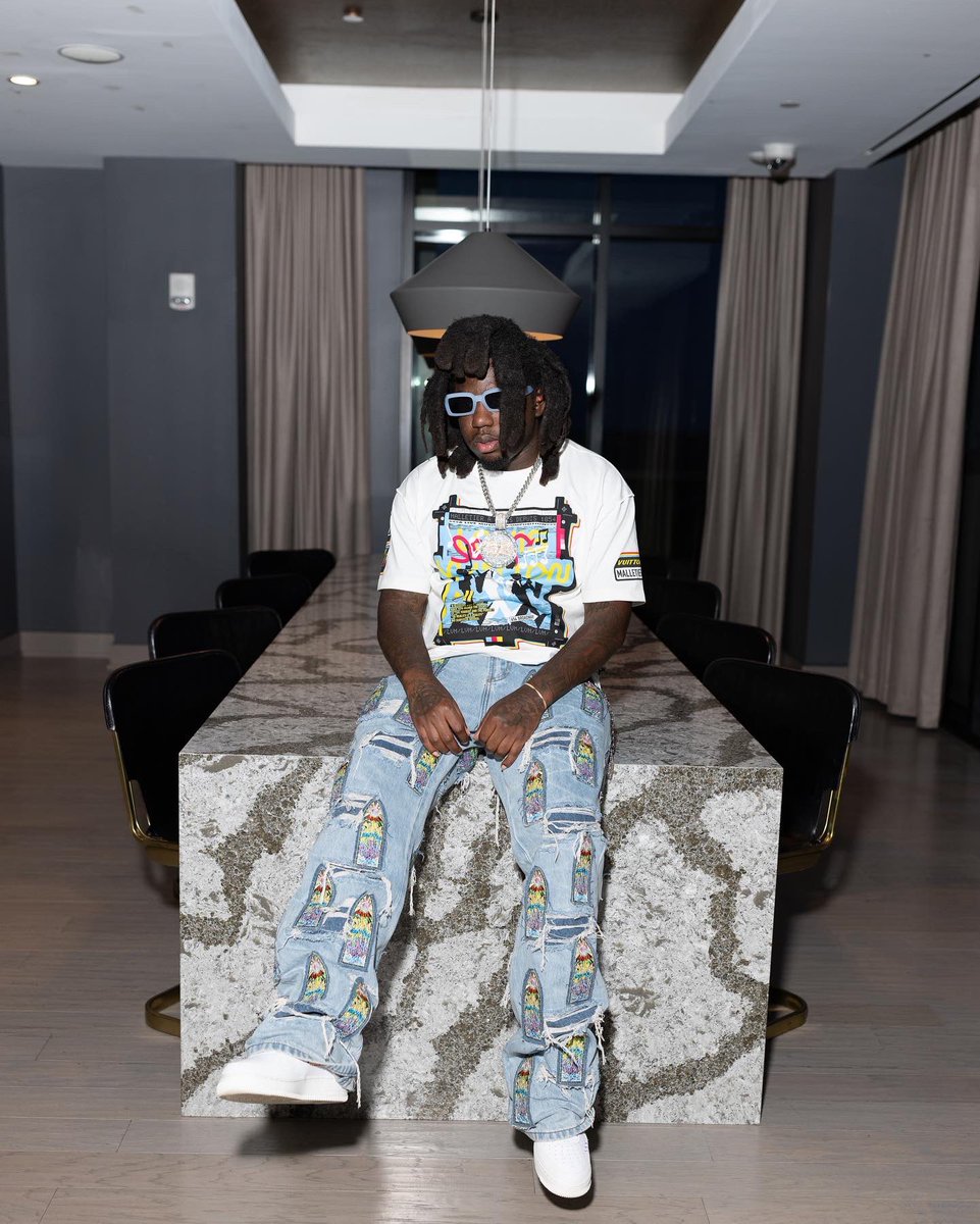 TaxfreeHerb's tweet photo. I come from the trenches where you take yo loses and get yo wins after ❗️ #TaxFreeLifestyle 💎💸🧳 #LongLiveShell💔🕊 https://t.co/6OoNTk68nc