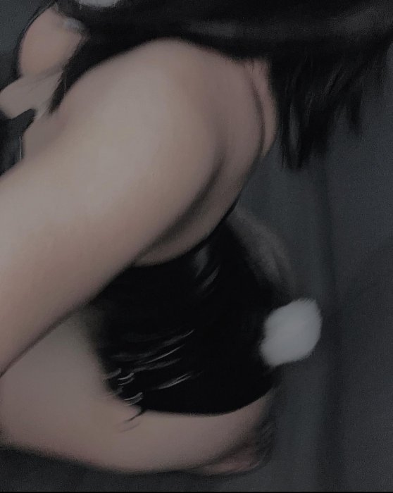 Aries_Humiliate's tweet photo. Chó cái chỉ cần móc cặc ra là quỳ xuống xoa dái bú cu, sở thích ngửi dái và làm cái bồn cầu để cặc bự đái lên mặt, đít và lồn con điếm đê tiện này bự vì chứa toàn chất thải của đàn ông
@ ngocpumm https://t.co/eTBvxr3194