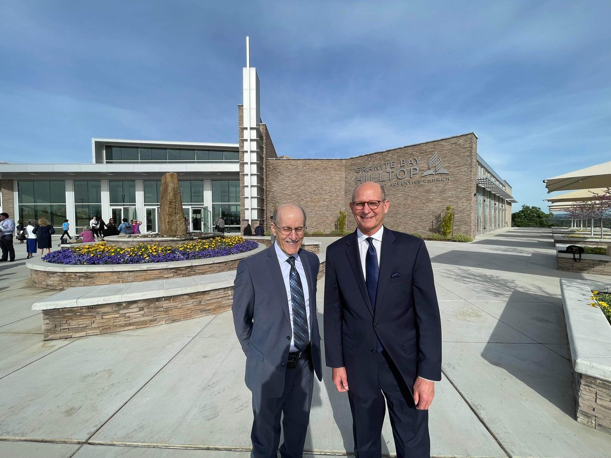 pastortedwilson's tweet photo. With Pastor Doug Batchelor in front of the Granite Bay Hilltop Seventh-day Adventist Church and Amazing Facts International headquarters just to the right.  

The General Conference headquarters was privileged to have Pastor Batchelor for our March 2023 office family Week of Prayer speaker. It was a real blessing! Praise be to God.