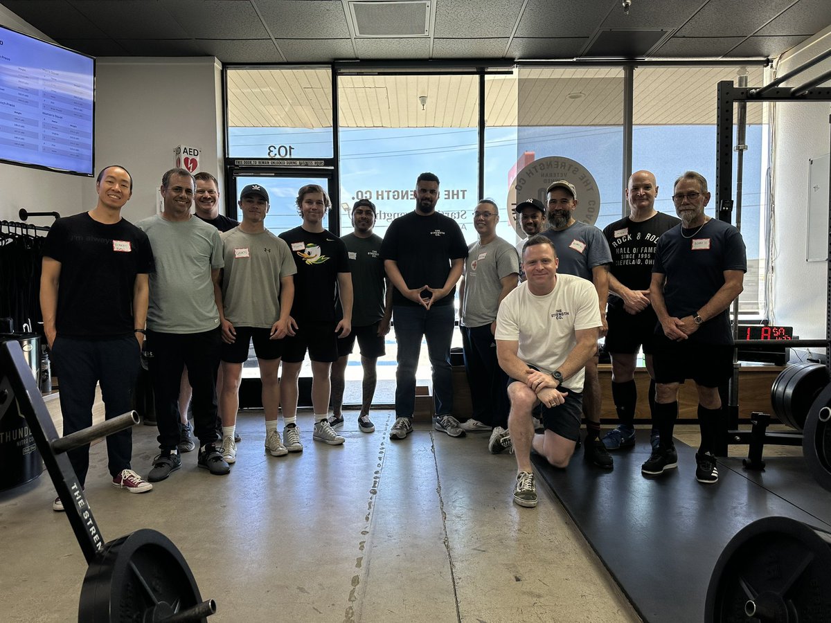 bhenrystrong's tweet photo. Intro to barbells @thestrength_co with @GrantSSC was a blast my pops and I got so much out of the training. Such a great crew and awesome environment. Dad pulled a 225lbs PR too at 76 years young I would say that is a win 🥇 stay strong out there, #doyourfives #trainingcontinues https://t.co/gKTCXVY8mL