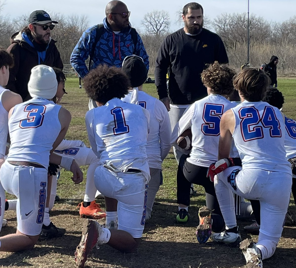 K_Mcfarland1's tweet image. Thanks for a great 7on7 season @TexasICE7v7 and @Jacob_A_Johnson @NotThatAdonis @TexasICEcoachJ @Savage4319 
i learned a lot and grew as a player and a person, can’t wait to run it back next year🥶❄️ #2COLD #Rockout 

@levi_QB1 @Thefahd_allan @Jron_Brown @_Dewayne8_ @Kelly12Kamar