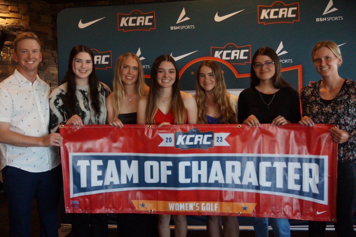 BethanySwedes's tweet image. Great night at the @kcacsports  Women's Golf Championships opening banquet!!

Several Swedes were recognized and the team won Team Champions of Character for their work throughout the year!!

#RockarStockar