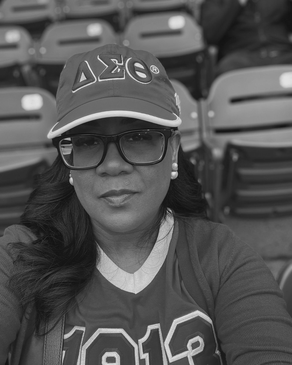 DrShagranda's tweet photo. Always execute with distinction! Pressure makes diamonds! 💎💎#Dst1913 #DrShagranda💫 https://t.co/SG4Ks5181y