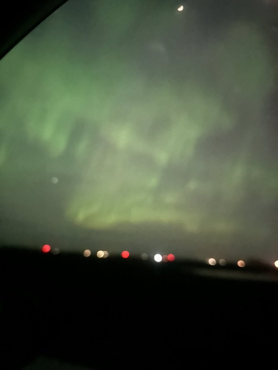 erica_nygaard's tweet photo. @spacewxwatch Fargo, ND https://t.co/C6fMT3BmBq