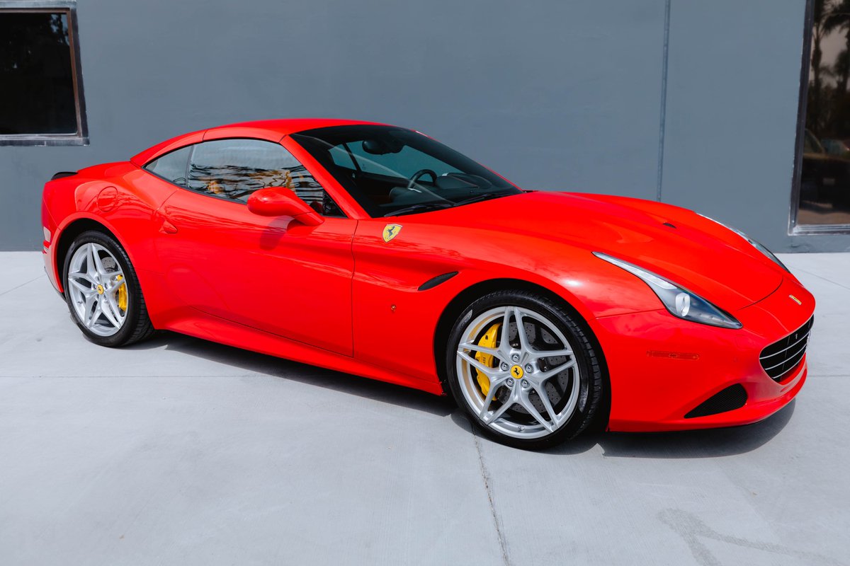 _lephotos's tweet photo. Rarri bois 
#car #carporn #exotic #rarri #ferrari #ferraricalifornia https://t.co/uaIg3eky30