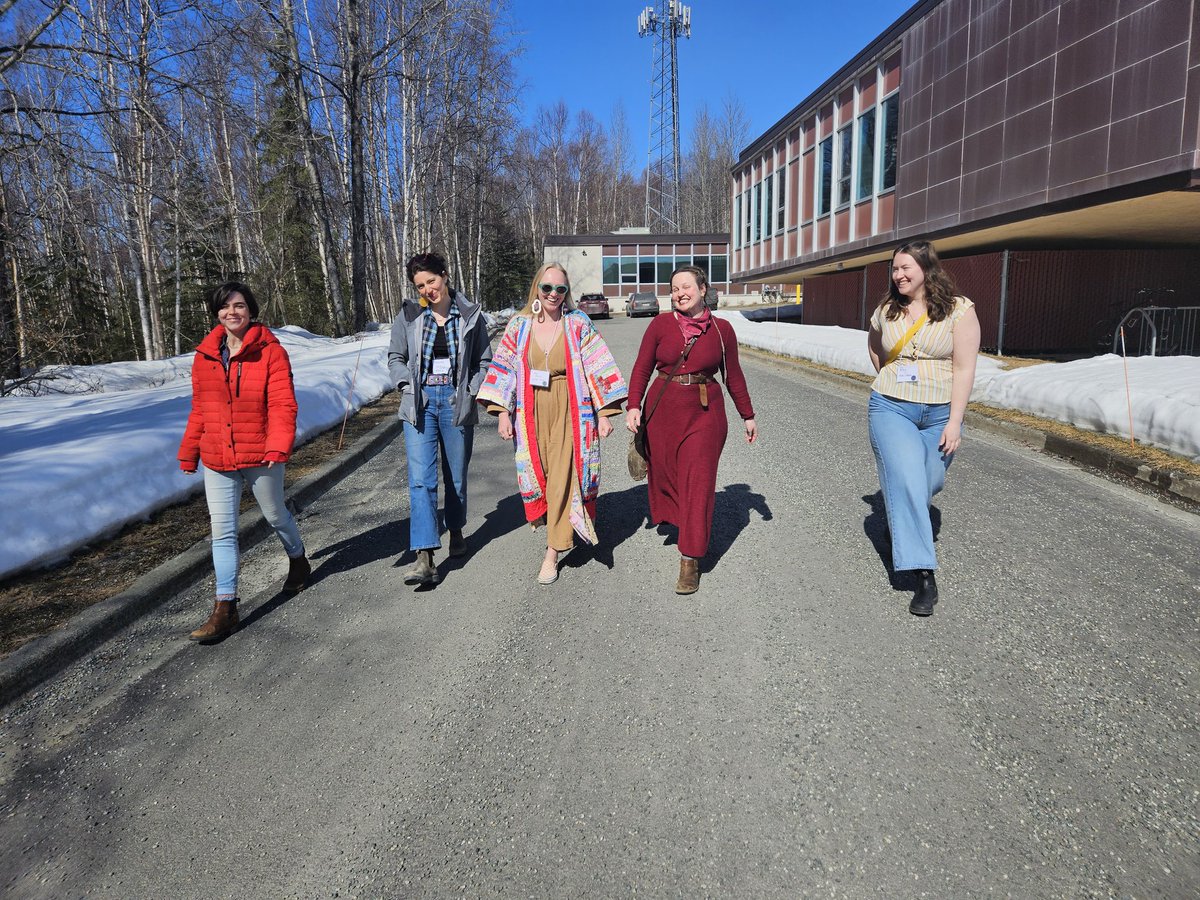 Heard on the airwaves across Alaska - <a href="/IzzyJRoss/">Isabelle Ross</a> @sabinepoux <a href="/sgsmly/">sage smiley</a> <a href="/HopeMcKenney/">Hope McKenney 🌻</a> <a href="/rileygboard/">Riley Grey Board</a> in-person for the first time <a href="/alaskapressclub/">Alaska Press Club</a>