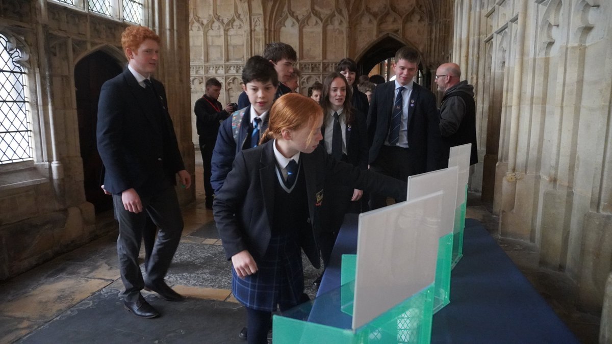 We start #GoodFoodWeek learning about #foodwaste; pupils vote on their commitment to reduce  #foodwaste at home; lunch will be made from food which is <a href="/Surplus2Purpose/">Surplus To Purpose</a> and the first ever #House Bake-Off takes place.
@Thomas_Franks_ <a href="/DeanCol72502608/">Dean Collins</a> <a href="/KSGHouseevents/">House Events | The King's School</a>