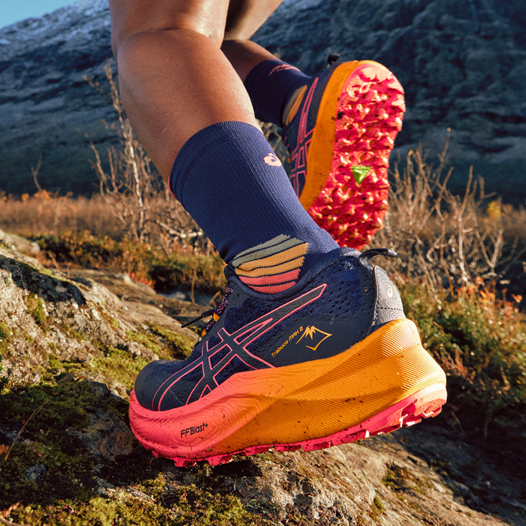 ASICSRunningJP's tweet photo. 【最新 #トレイルランニング シューズ】
・ #TRABUCOMAX 2
・ #GELTRABUCO 11
・GEL-TRABUCO 11 GTX
大地を踏みしめるたび、洗練されていく心。
まだ見ぬ景色へ、明日へ。
アシックスとともに。
#SoundMindSoundBody #ASICSTrail