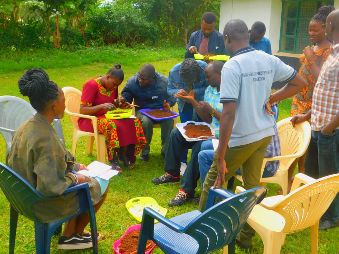 VEDCOUG's tweet photo. Activities done during a workshop on Soil Testing Tool Kit Update and Resource Flow Mapping that occurred from 17th - 22/04/2023 in Kitale – Kenya agro ecology intensification Hub (EAI) while implementing Cereals FRN project. https://t.co/uL8EPohBC4