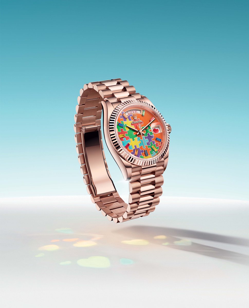 cotedesmontres's tweet photo. Avec la #DayDate36, @ROLEX revisite l'un de ses modèles iconiques avec créativité et un soupçon d’audace. Elle affiche chaque jour une nouvelle émotion avec une touche d’inattendu et offre la possibilité d’adapter la lecture du temps à son humeur.
https://t.co/C7ashwtw0I https://t.co/Ak9794Kg4k