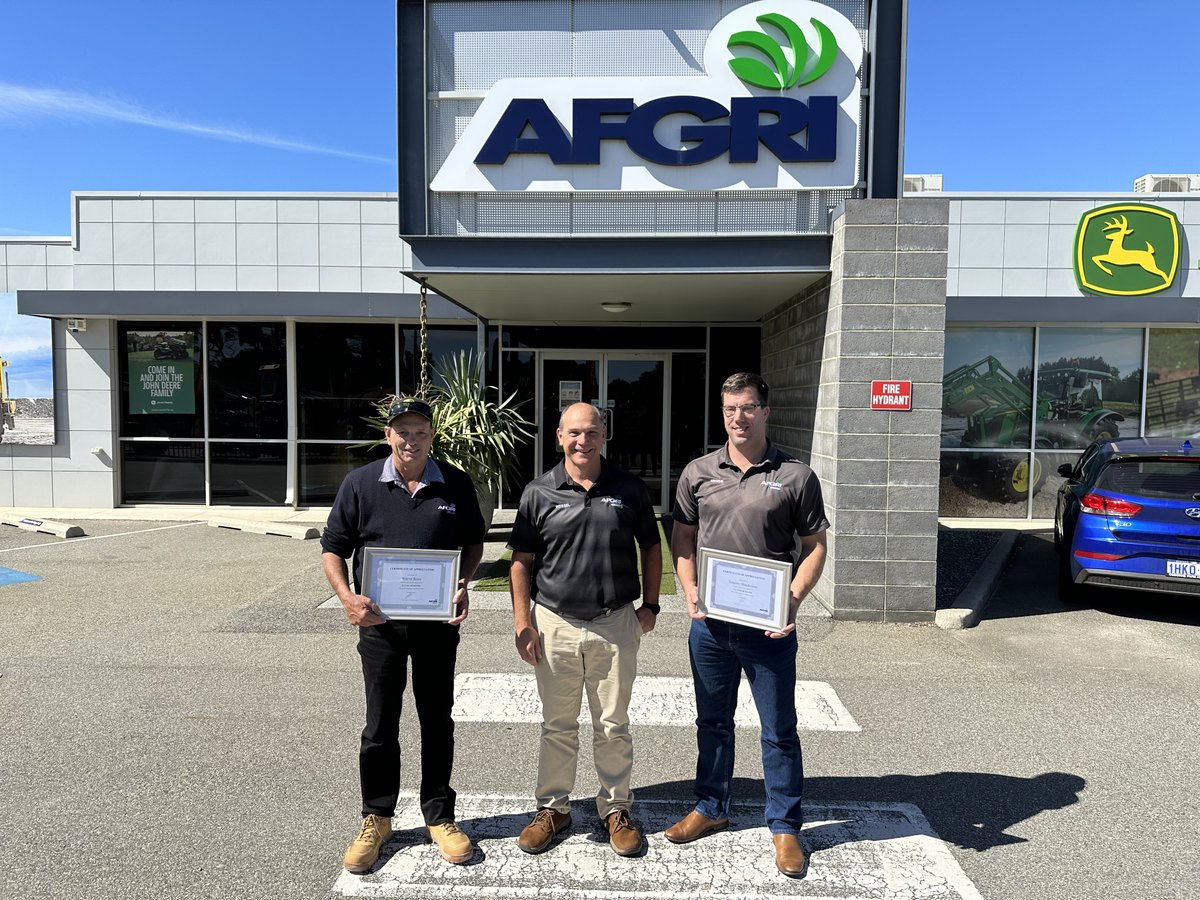 AFGRI Equipment Australia (@afgriau) on Twitter photo Last week we celebrated both Wayne and Graeme. Wayne in his second stint at AFGRI was recognised for 5 years with Graeme completing 15 years. Massive achievement from both.
#AFGRI #Milestones #JohnDeere #supportinglocalcommunities Last week we celebrated both Wayne and Graeme. Wayne in his second stint at AFGRI was recognised for 5 years with Graeme completing 15 years. Massive achievement from both.
#AFGRI #Milestones #JohnDeere #supportinglocalcommunities