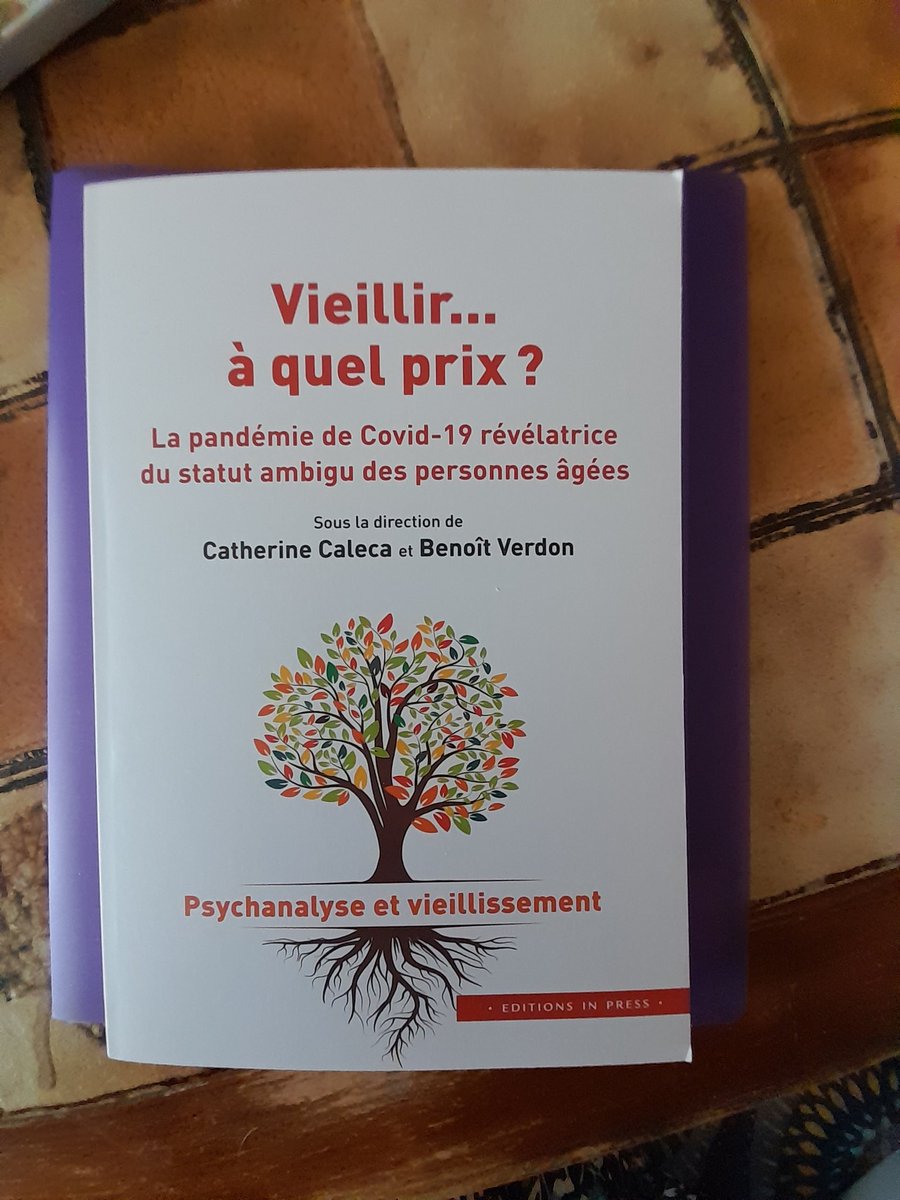 La prof de français nous a conseillés de faire un cahier de fiches de lectures en lien avec le métier d'aide soignant. 

Voici mes trois premiers livres étudiés. 

Un 😉 à <a href="/mdehennezel/">Marie de Hennezel</a> @AssoOldup <a href="/EditionsInPress/">Éditions In Press</a>