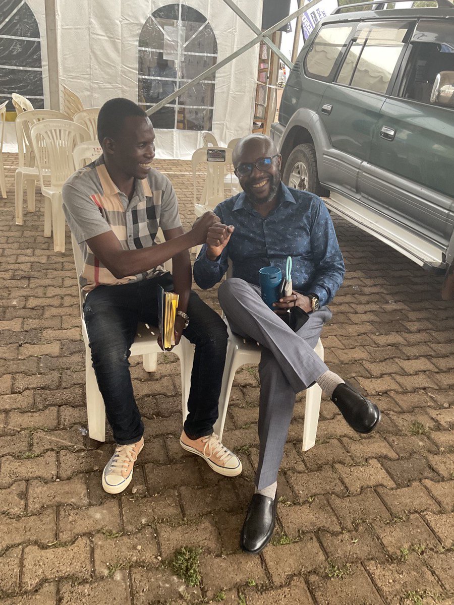 TomTimo12's tweet photo. Ndugu @nyamadon today I remember you as a special icon in this https://t.co/2qVELG11VX the CEO of vision Group you have made great achievements that has seen vision group get a gd turnover.
Am proud of you,Ve a positive vibe this new week.
#newvisionwire 
#mkainerugaba 
#MKat49 https://t.co/PXLwFQlqbZ