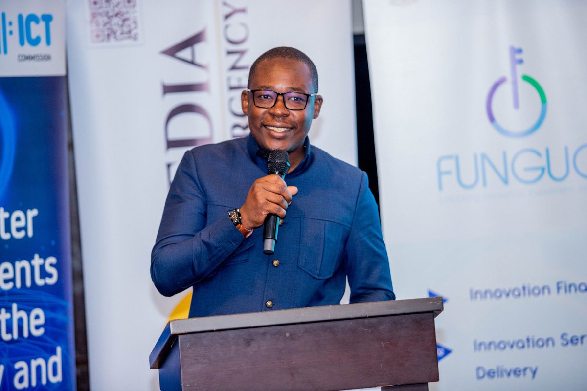 MarekaMalili's tweet image. “Leo nimekuja kujifunza zaidi, hasa namna gani sekta binafsi, na sekta ya umma zinaweza kushirikiana kusukuma gurudumu la ubunifu na teknologia”
Naibu Waziri, Wizara ya Habari, Mawasiliano na Teknologia ya Habari.
#InnoTechForum