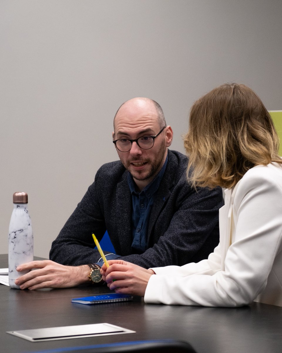 GrueneMitteEU's tweet photo. Ein großes Dankeschön an unsere Panelist*innen @MarinaMantay @s_kahlefeld @SisauriLela und @KnappManuel  für eine hochinteressante Diskussion zu Europapolitik auf Kommunal- und Landesbene!
Wir freuen uns aufs nächste Mal! https://t.co/h7V5UmHPaF