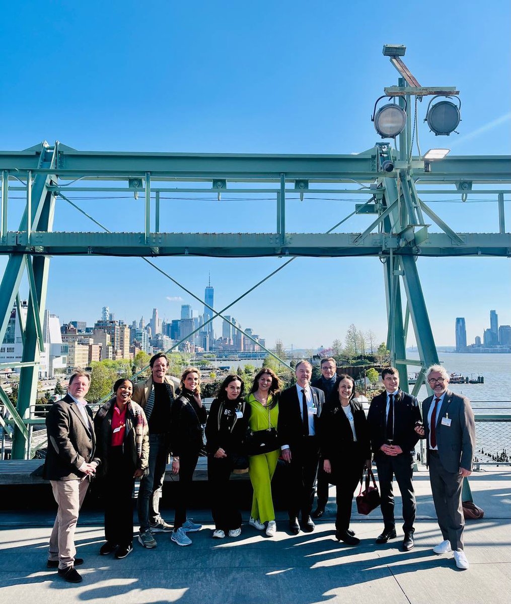 Savez-vous que la France a contribué à faire voter, avec l’Espagne et nos partenaires internationaux, la 1ère résolution mondiale pour l’économie sociale et solidaire ?
Tribune collective || Exclu <a href="/AlterEco_/">Alternatives Economiques</a> 👇🏾
blogs.alternatives-economiques.fr/alterco/2023/0…