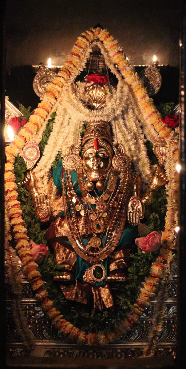 KateelShri's tweet photo. ಕಟೀಲು ಶ್ರೀದುರ್ಗಾಪರಮೇಶ್ವರಿ ಅಮ್ಮನವರ ಇವತ್ತಿನ ಅಲಂಕಾರ 24-04-2023 https://t.co/Ex3WGsq5IR