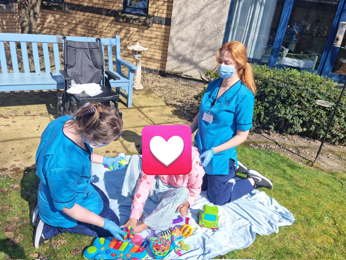 LornaKennedyOT's tweet photo. Fresh air does matter. A long stay patient enjoying her rehab session outside #rehablegend #icurehab #otpt #ICUrecovery23 https://t.co/AJApZlz8tr