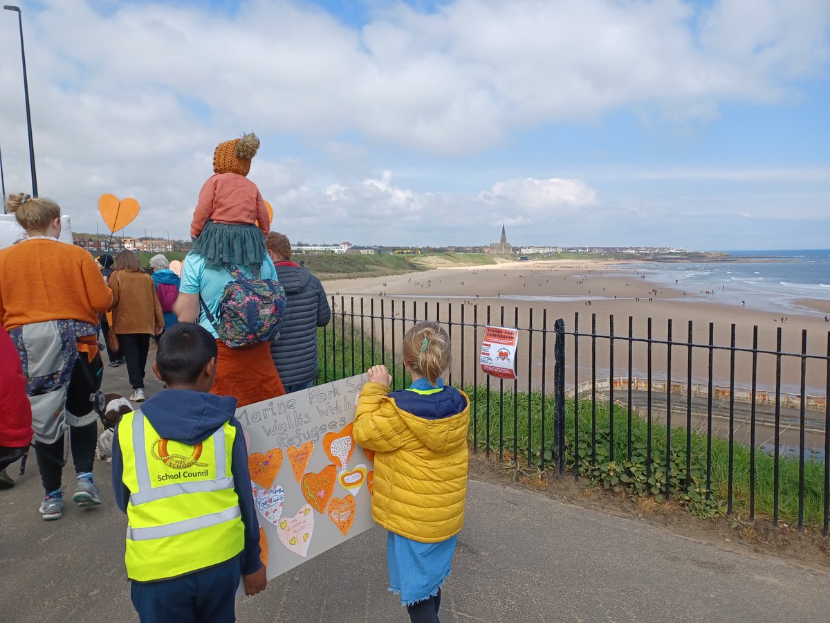 marine_school's tweet photo. Good morning from MPFS 🌅
Thank you to everyone who joined us for Sunday's March for Compassion; standing together with refugees @walkingwith #lifttheban @SchsofSanctuary 
Thanks too to Mrs Robertson for her ongoing involvement. https://t.co/sdgSF9KfaJ