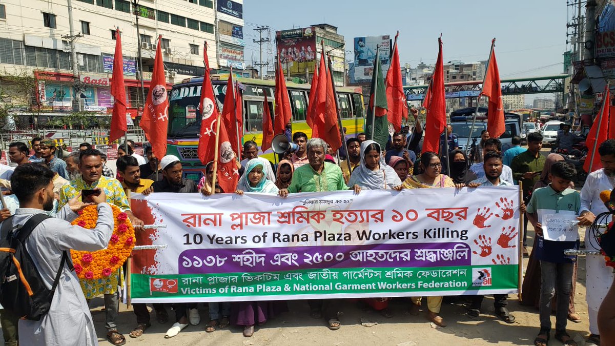 cleanclothes's tweet photo. This morning, survivors of the Rana Plaza collapse together with the @ngwfinfo held a memorial at the Rana Plaza site. They demanded that 24 April be declared a national day of mourning on which government &amp; industry representatives should honour those who died &amp; were injured. https://t.co/BqB10wZlo5