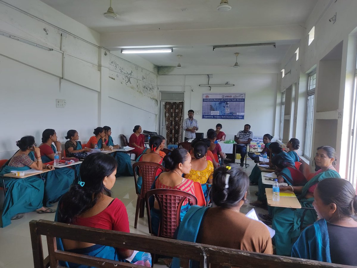 vhat1992's tweet photo. South Team initiated Coordination Meeting with Frontline Health Workers about R.I Session's Importance in the low coverage areas, at Hrishyamukh CHC, under Hrishyamukh RD Block, South Tripura District.
#lowcoverage #RI #meeting #discussion
@USAID_MOMENTUM @JSIhealth @nhm_tripura https://t.co/99doMEeFXY