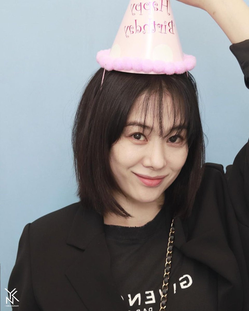 언니 넘넘 생일 축하해요🥳✨❤️🎉🎂🎁➰ 
앞으로도 항상 응원할게요! ㅅ... 사랑해요!

#찬란한_봄의_그대_김현주
#눈부시게_아름다운_4월의_여왕_김현주 #HAPPY_HYUNJOO_DAY_0424  #김현주_생일축하해