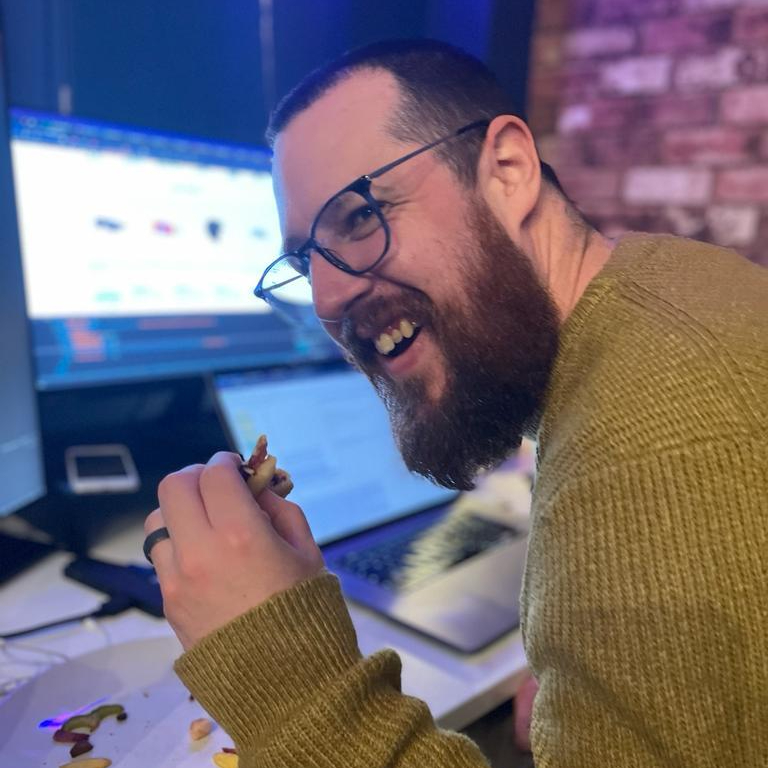 Last week, our web development team had a late night in the office pulling overtime to get over a deadline. As a treat, they had a pizza and code session! Thanks for the hard work, guys! <3

#dreamteam #LateNightBrave #webdevelopment #agencylife