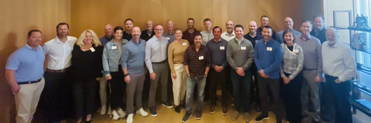 JacksonOde2's tweet photo. Amazing convention with our top 175 agents in London! 
Off to Paris with our Chairman’s Club. Our 24 Regionals and leadership team pictured. 
Midland National Life and Sammons Financial Group - truly special team members and partners! https://t.co/vEfTrLaMhn
