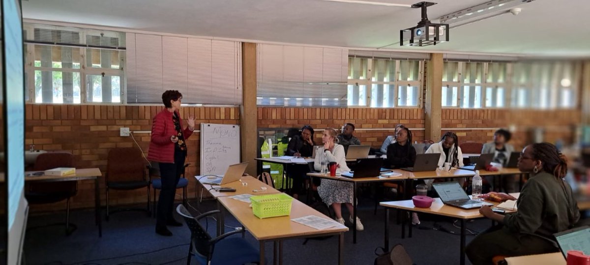 SportsMedUP's tweet photo. Congratulations @Audrey_JvR  on successfully presenting our TNM course to 15 students from 4 departments @Faculty_HSUP  @SportsMed @Physiotherapy @Anesthesiology @Surgery @PublicHealth @UPTuks https://t.co/pu8XxDdHHt