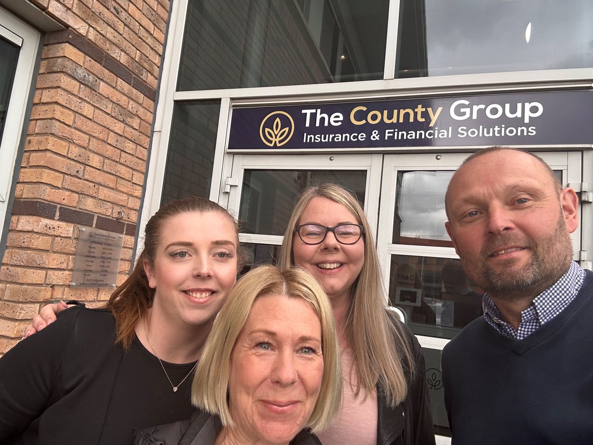 Henshalls's tweet photo. So last week flew by with lots of productive #marketing meetings & #ideas for the #HenshallsGroup π moving forward! πͺ
Our #marketing team are looking forward to an even #busier few months! π
Spot any familiar faces?! π
#HenshallsGroup π
#Marketing π
#MondayMotivation π https://t.co/SwwHTenRzg