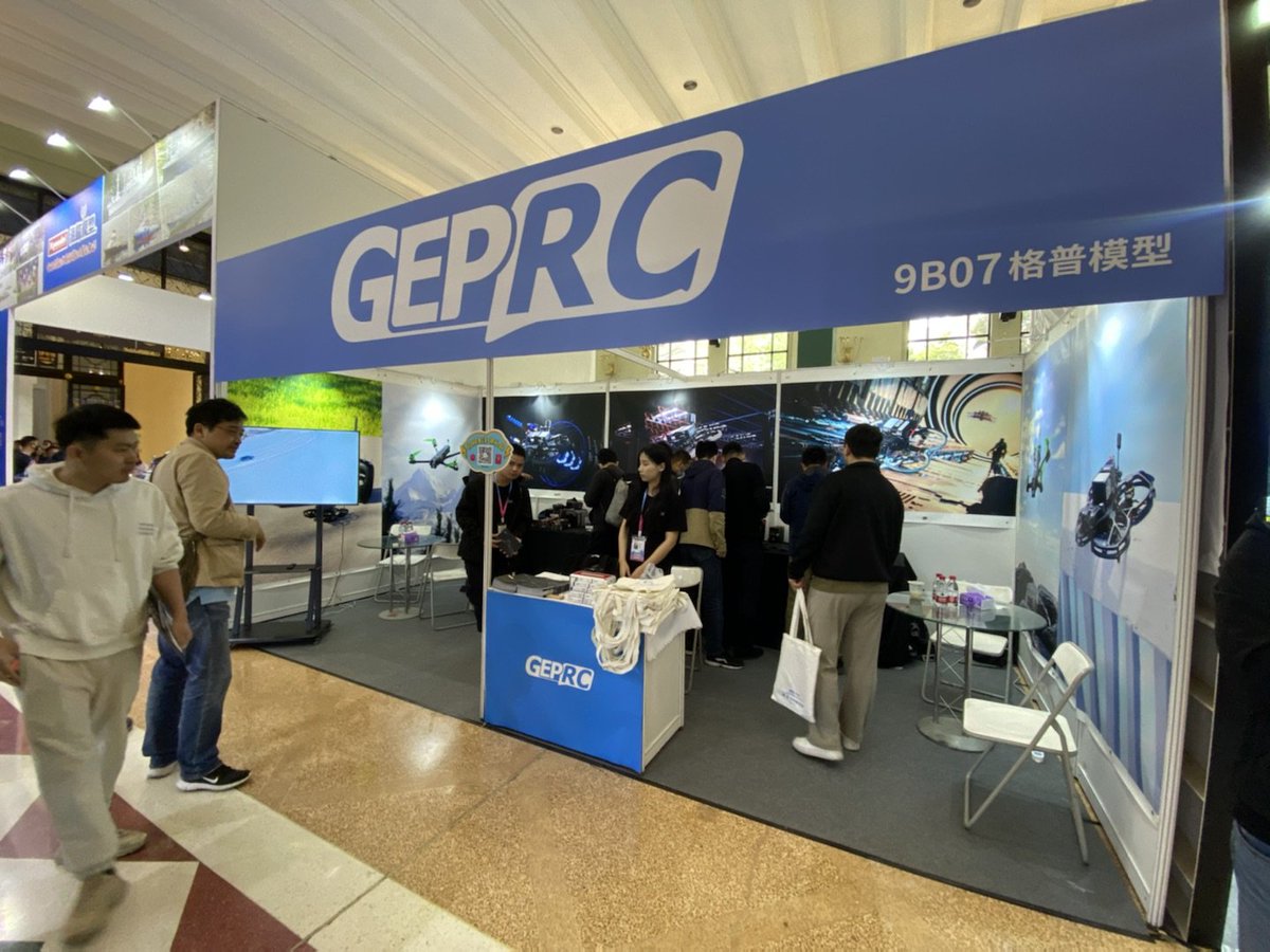 GEPRC_JPN's tweet photo. フォロワーの皆さんありがとうございます。
 
先週末に行われた、 
ホビー エキスポ チャイナ 2023  
GEPRCのブース、とても賑わっていますね！
 
GEPRC × Walksnail
CineLog35 V2/ CineLog20/ Cinebot30
静岡ホビーショー2023に向けて準備しております。  
5月13日〜14日は一般公開日📷
ツインメッセ静岡    
公式サイト：https://t.co/07CSGxaGuQ
ブース：南館 J-7    

ご入場には事前登録が必要ですので 
公式サイトより来場事前登録のうえご来場ください。  皆さまのご来場を心よりお待ちしております(^^)

#GEPRC #Walksnail #静岡ホビーショー 
#無人移動体画像伝送システム
