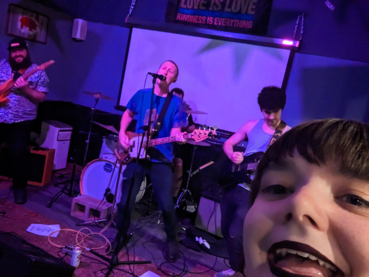 dumpsterfire_1's tweet photo. @BackseatPlastic new song fucked https://t.co/nuKrjvaadj