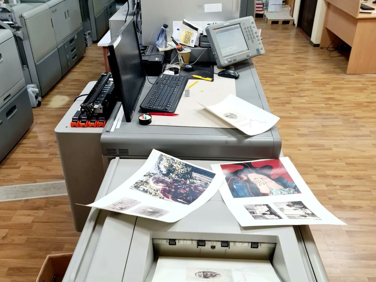 art_morozova's tweet photo. The Granny book is printed on high-quality paper on high-quality machines by real Ukrainian professionals 🤩🤩🤩
Part of the edition already has arrived to readers from Ukraine 🇺🇦, USA 🇺🇸, Portugal 🇵🇹, France 🇫🇷, Germany 🇩🇪, Poland 🇵🇱
#granny
#granny.book
#grannyproject https://t.co/s5JHOUce5I