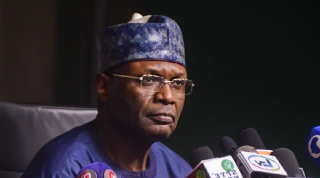 JudeHeavenly's tweet photo. The only reason @inecnigeria has not uploaded the complete result of the presidential election is cos the result announced by Yakubu Mahmood is completely incongruous with the actual results. INEC must tell Nigerians what is causing this delay, which contravenes the electoral law https://t.co/KpD1e1U7qx