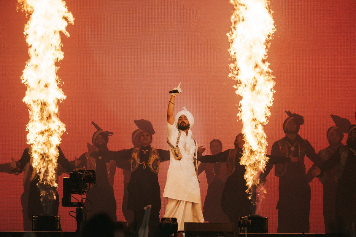 sub_sharma89's tweet photo. Welldone @diljitdosanjh 
Nazara aa geya 🥳🥳🥳
Proud to be PUNJABI 😍 https://t.co/MsSKT0Uhbc