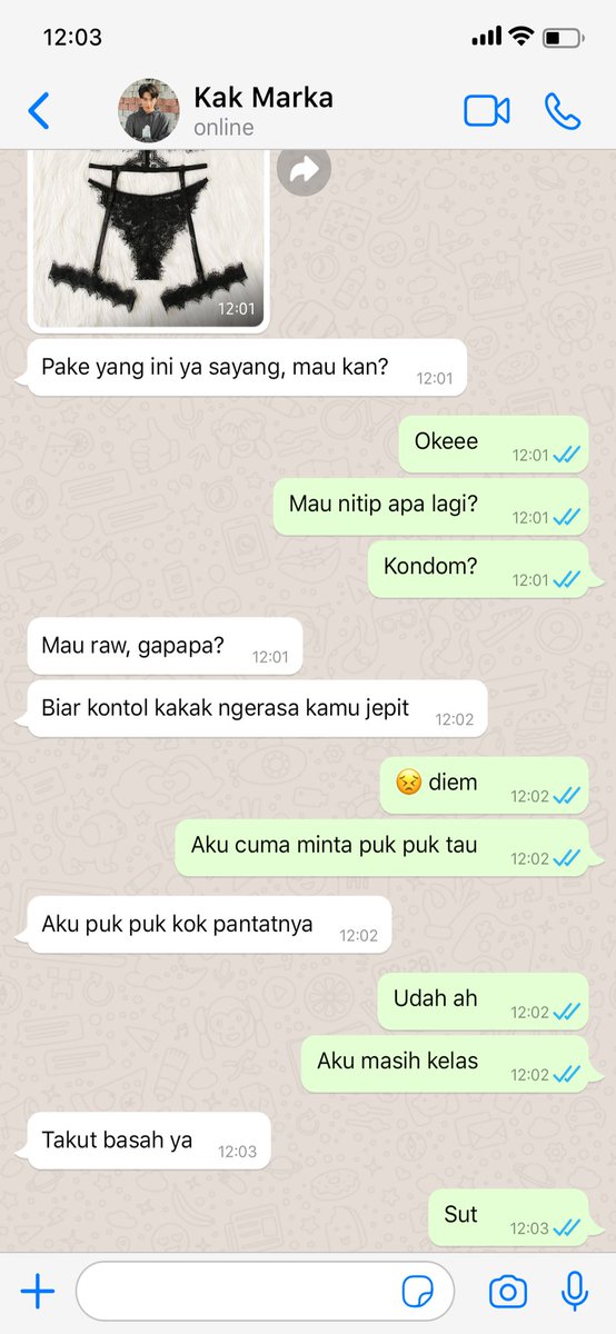 aarevann's tweet photo. 📄. Hari pun berganti https://t.co/eDMgDRuo27