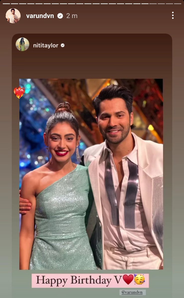 nitisquad's tweet photo. That #VarNi moment in real🥳🥹✨😍
Don't forget that heart❤️🔥
#NitiTaylor𓃵 #VarunDhawan #NitiTaylor https://t.co/ja3xKeShuO