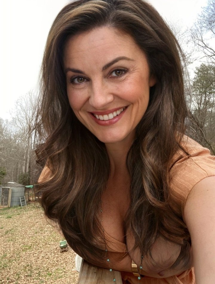 Sexy Ladies tweet media