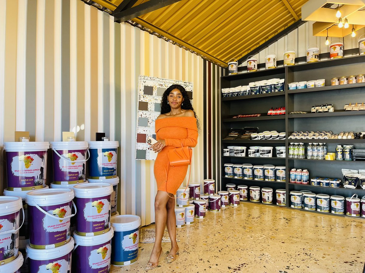 SplashAfrika's tweet photo. Painting your house into a home should be effortless. 

No need for overalls and safety boots https://t.co/iNdoWJmfQB