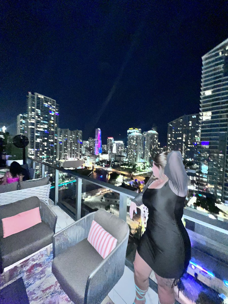 KiaraAlexandrax's tweet photo. Life’s good 🤙🏼 https://t.co/10M18r3Psw